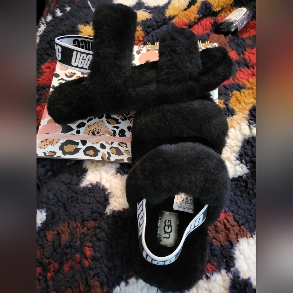 Ugg kids slide